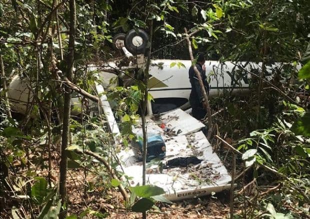 Preso segundo piloto de aeronave furtada que caiu em região de mata