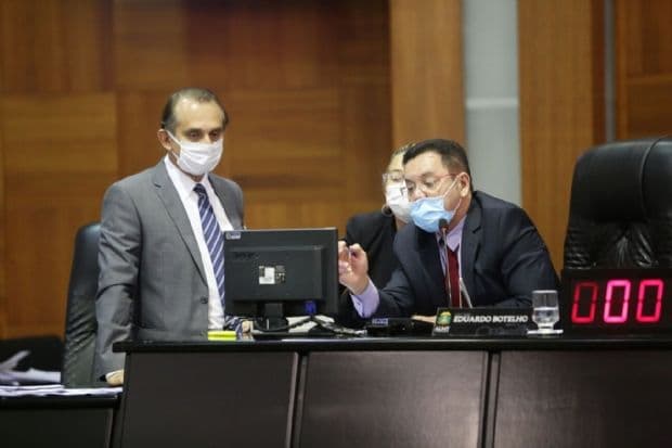 Veja como cada deputado votou em projeto que aumenta salário de servidores com cargos em comissão