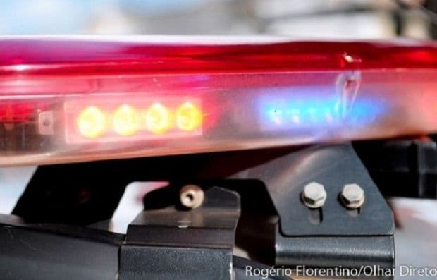 Homem é preso após mostrar genitália para crianças e ameaçar estuprar mulher