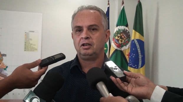 Prefeito, secretário de Cultura e funcionários entram em isolamento após exames confirmarem Covid-19