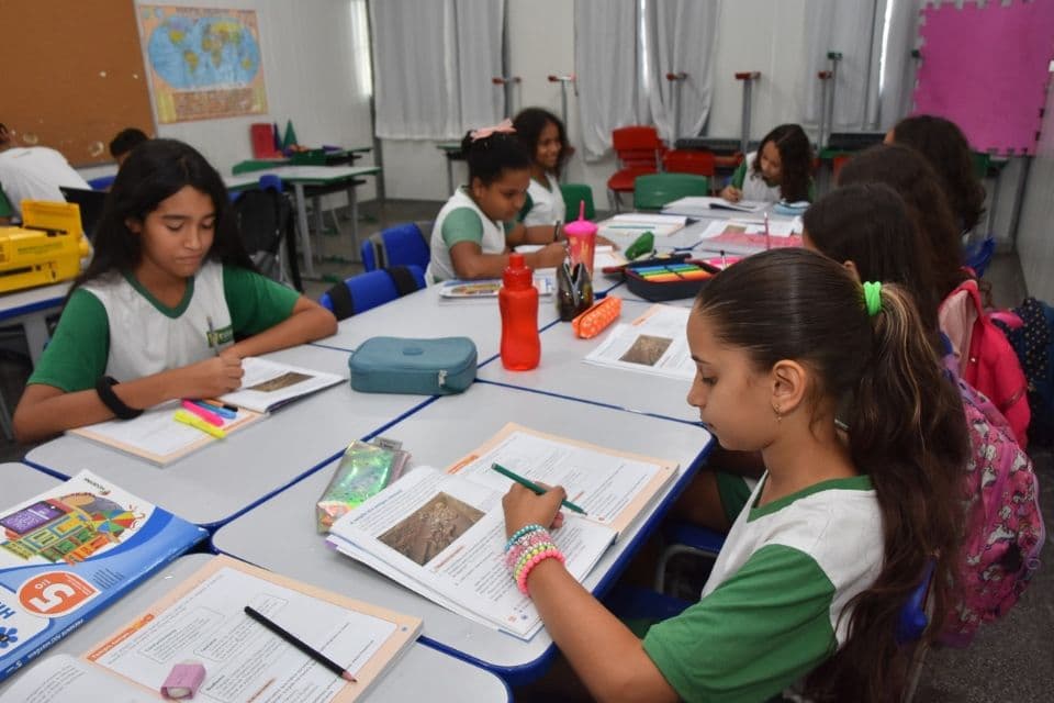 Sem emendas: Cuiabá veta feriados prolongados para garantir dias letivos em 2026: veja datas
