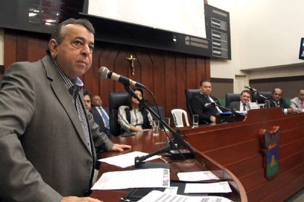 Dorileo é escolhido candidato da situação e grupo espera parecer jurídico para anunciá-lo