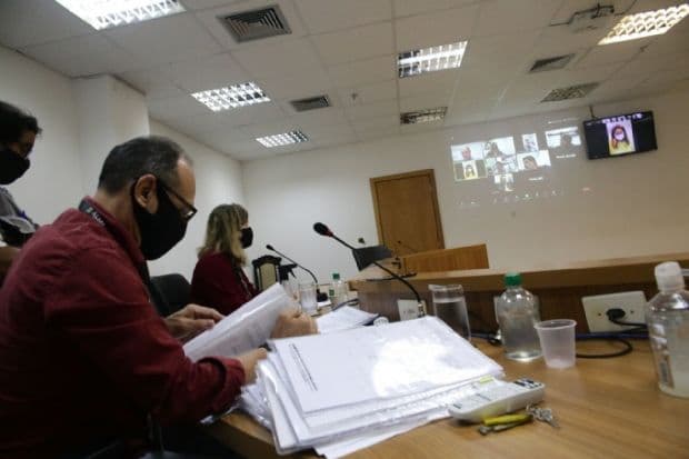 Denúncia aponta falta de EPIs, coação e ameaça a trabalhadores na linha de frente da Covid-19