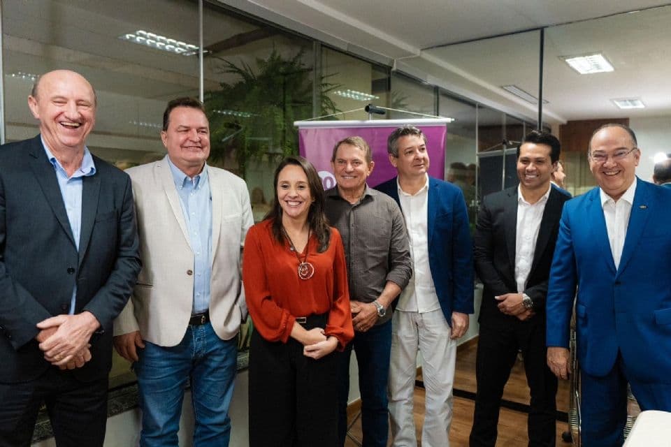 Max Russi apresenta "time de peso" à cúpula nacional do Podemos